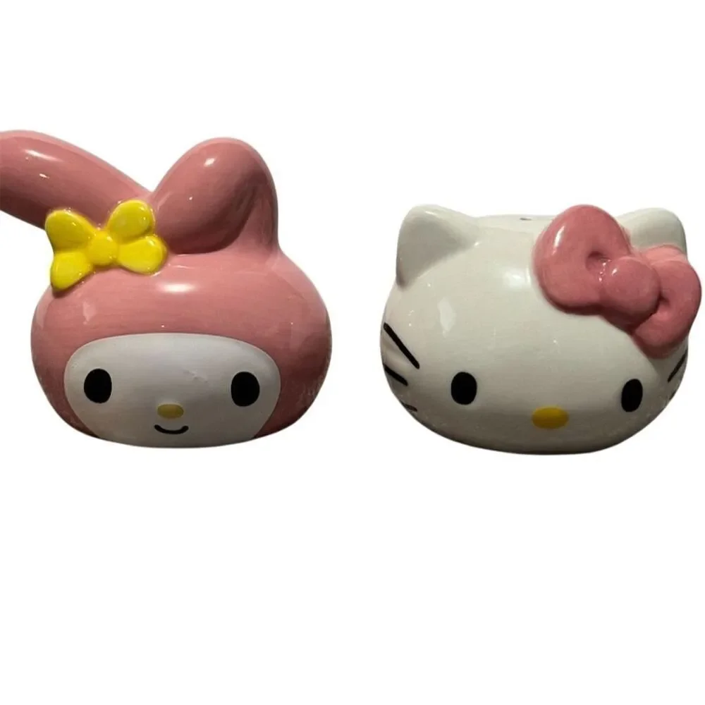 Sanrio Hello Kitty & My Melody Ceramic Salt and Pepper Shaker‎ Set